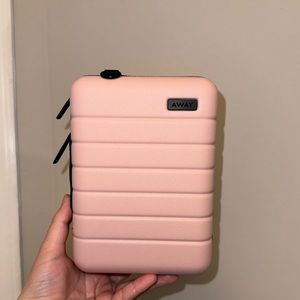 LIMITED EDITION Away mini travel hard case in blush pink